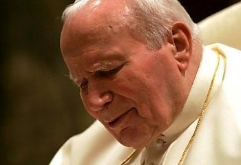  Kardynał Dziwisz: Módlmy się za wstawiennictwem świętego Jana Pawła II