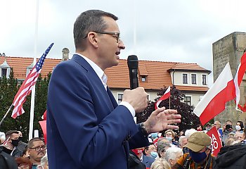 Bydgoszczanie tłumnie powitali premiera Mateusza Morawieckiego w Fordonie