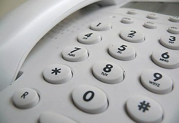 Wspólny dyżur telefoniczny ZUS i KAS w sprawie PIT-ów emerytów i rencistów [KOMUNIKAT]