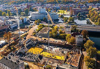 Rośnie Nowy Port w centrum Bydgoszczy. Co dzieje się na budowie ? [WIDEO]  