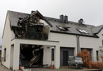  Tragiczny pożar w Murowańcu pod Bydgoszczą. Zginęła 41-letnia kobieta, trzy osoby w szpitalu