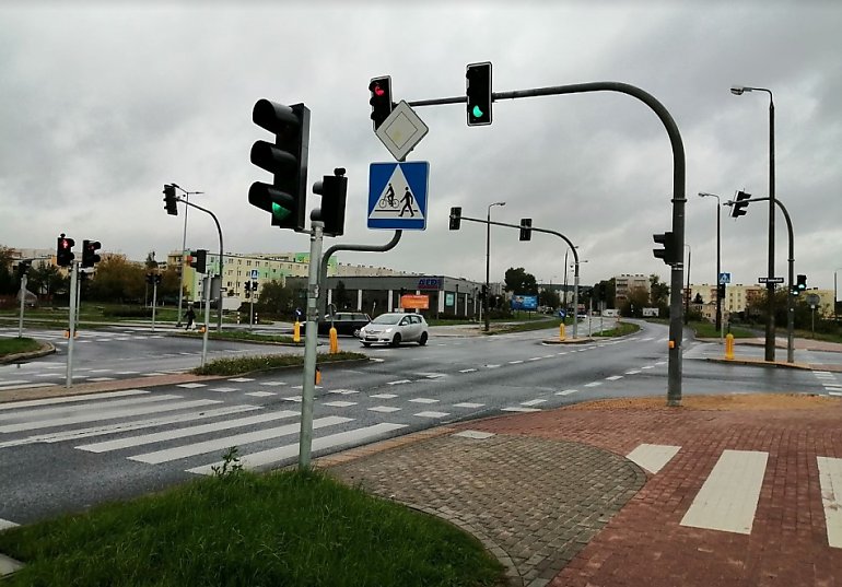 Sygnalizacja na skrzyżowaniu Pelplińskiej i Orląt Lwowskich już działa
