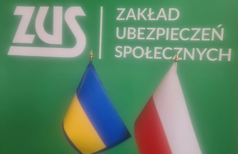 ZUS: duże zainteresowanie infolinią w języku ukraińskim