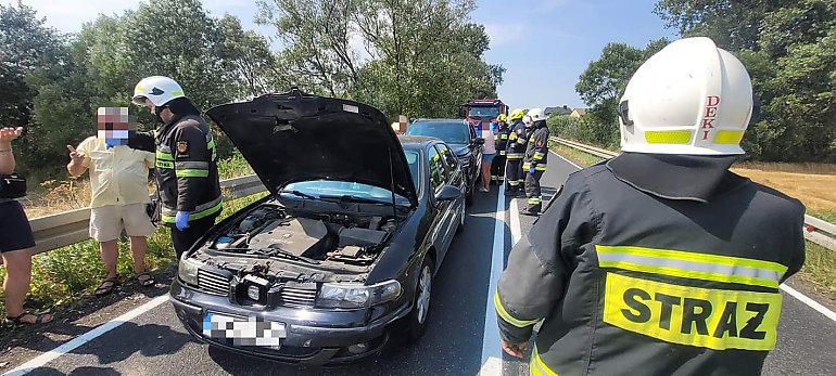 Cztery samochody zderzyły się na drodze krajowej nr 25 w Buszkowie