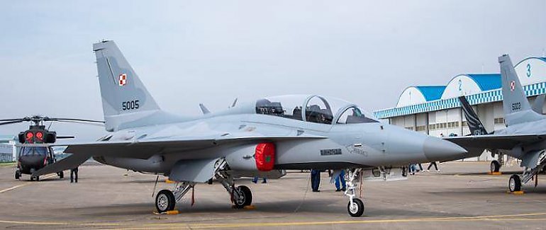 Wojskowe Zakłady Lotnicze w Bydgoszczy będą serwisować koreańskie FA-50. Umowa podpisana
