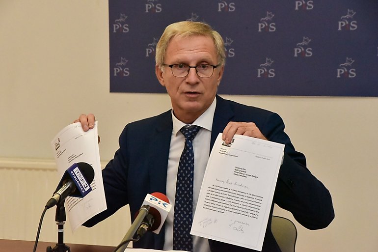 Latos załatwił: Sejm zajmie się uniwersytetem medycznym w Bydgoszczy