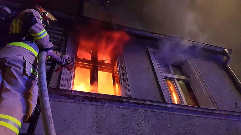 Pożar mieszkania na Grunwaldzkiej [ZDJĘCIA]