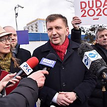 Galeria - Zbieranie podpisów pod kandydaturą Andrzeja Dudy, 21 lutego 2020, fot. Anna Kopeć