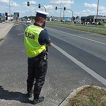 Galeria - W miniony piątek  (9 sierpnia) na terenie powiatu bydgoskiego przeprowadzone zostały działania funkcjonariuszy ruchu drogowego pod kryptonimem „Motocyklowy Patrol”. Mundurowych z bydgoskiej „drogówki” wsparli w działaniach stróże prawa z sąsiednich jednostek tj. z Torunia, Grudziądza, Inowrocławia i Żnina.

Motocyklowy patrol w Bydgoszczy, 9 sierpnia 2024/fot. Policja