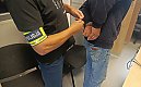 Włamanie, broń i narkotyki! Szokujące odkrycie w Brodnicy po kradzieży z gminy Książki