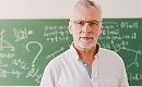 Nie musisz czekać do emerytury! Nauczyciele mogą odejść z pracy wcześniej – ZUS wyjaśnia, jak to zrobić