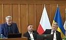 Flaga Ukrainy w sali sejmiku? Urząd odrzuca wniosek o usunięcie!
