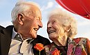 Masz 100 lat? ZUS wypłaci ponad 6 tysięcy złotych – bez składania wniosku