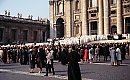[NIEDZIELA Z TYGODNIKIEM] Czy Sobór Watykański II zamienił dogmat w dialog?