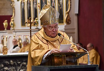 Biskup Tyrawa: Grozi nam zainfekowanie duszy i ducha polskiego narodu  [HOMILIA, ZDJĘCIA]