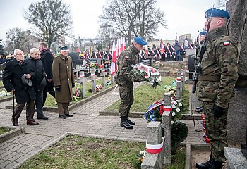 Uczcili 75. rocznicę wyzwolenia Bydgoszczy spod okupacji hitlerowskiej [ZDJĘCIA]