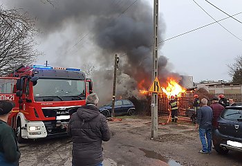 Pożar budynku gospodarczego przy ulicy Gołębiej w Bydgoszczy