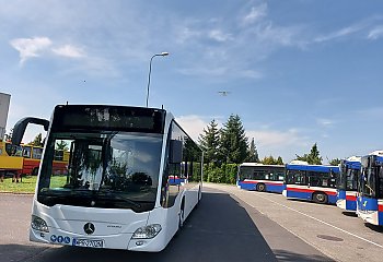 Autobus hybrydowy na ulicach Bydgoszczy. Pojeździ miesiąc