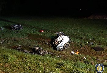 Wypadek który zszokował nawet strażaków! Kierowca i auto rozerwani na strzępy [GALERIA+18]