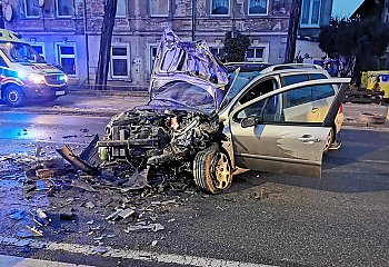 Niebezpieczne zderzenie trzech samochodów na Fordońskiej [GALERIA]