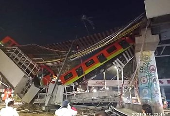 13 osób zginęło, 70 rannych.  W Meksyku zawalił się wiadukt pod przejeżdżającym pociągiem metra [VIDEO]