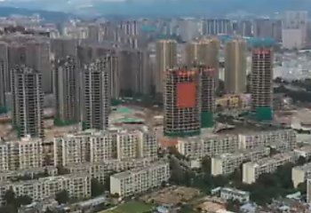 Osiedle w Chinach zniknęło w kilka sekund. Zobacz niesamowite nagranie