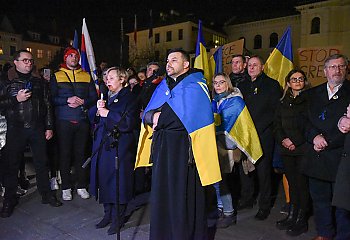 „Solidarni z Ukrainą”. Manifestacja na Starym Rynku [ZDJĘCIA]