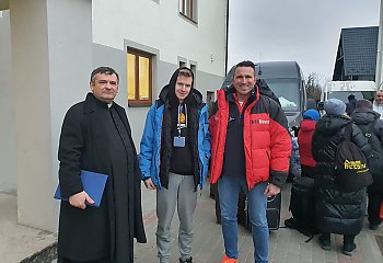 Dojechali z transportem do Lwowa, przywieźli uchodźców. W poniedziałek znów ruszają