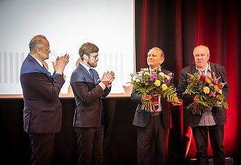 Dwaj tłumacze literatury odznaczeni medalem „Zasłużony Kulturze Gloria Artis”