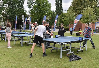 Piknik „Ping pong na trawie” odbył się na Wyspie Młyńskiej. W niedzielę druga część