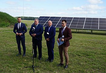 Port Lotniczy Bydgoszcz chce niezależności energetycznej. Buduje jedną z największych farm fotowoltaicznych w kraju
