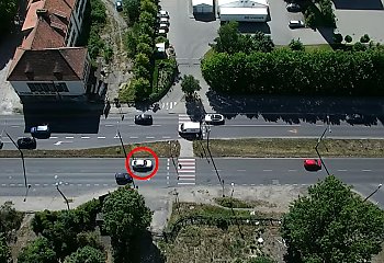 Policyjny dron śledził zachowania kierowców na ul. Fordońskiej [VIDEO]
