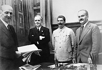 Pakt Ribbentrop – Mołotow. Cień nad suwerennością Polski [HISTORIA]