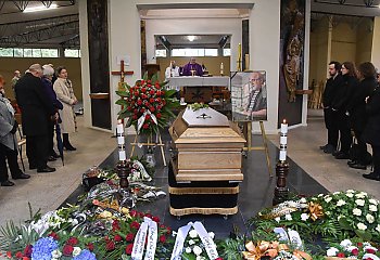 Ostatnie pożegnanie śp. Wojciecha Banacha. Spoczął na cmentarzu Trójcy Świętej [ZDJĘCIA]