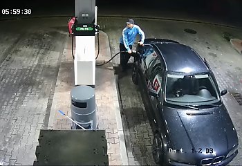 Na kradzionych tablicach ukradł paliwo. Rozpoznajesz go? [VIDEO]