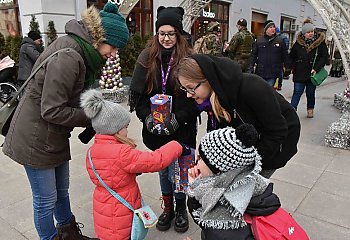 Wielka Orkiestry Świątecznej Pomocy gra w Bydgoszczy [ZDJĘCIA]