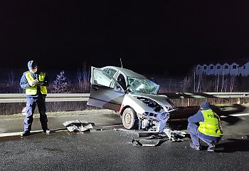 Śmiertelny wypadek w Nowych Marzach.  Zderzyły się dwa samochody osobowe