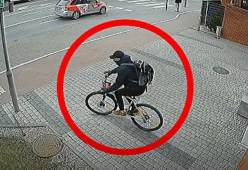  Ukradł rower sprzed galerii Focus Mall. Rozpoznajesz go? [VIDEO]