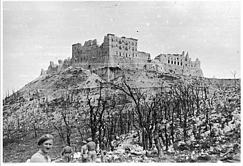 Hołd bohaterom Monte Cassino