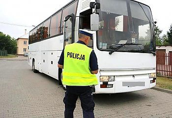 Chciał zawieźć dzieci na wycieczkę będąc pod wpływem alkoholu 