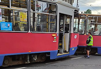 Zderzenie tramwajów w centrum miasta 