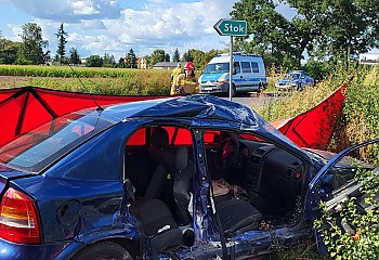 Dwie ofiary śmiertelne w zderzeniu auta osobowego z ciężarówką