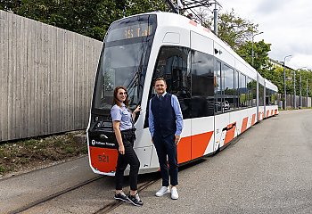 Pierwszy tramwaj PESA już z pasażerami w Tallinie [ZDJĘCIA]