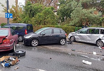 Karambol na Jagiellońskiej. Ranni trafili do szpitala 