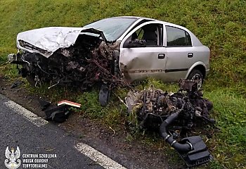 Żołnierz WOT bohaterem: natychmiastowa akcja ratunkowa po wypadku na obwodnicy Wąbrzeźna.