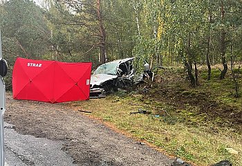 Zginął kierowca BMW. Badają tragiczny wypadek na Nowotoruńskiej