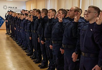 Nowi policjanci złożyli ślubowanie w Bydgoszczy