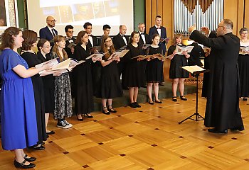 Zobacz i posłuchaj! Nowe organy w Bydgoszczy robią wrażenie – a wykład profesor zadziwił wszystkich!