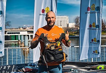 Bydgoski kajakarz chce pobić rekord Guinnessa. Opłynie Wielką Brytanię w mniej niż 40 dni