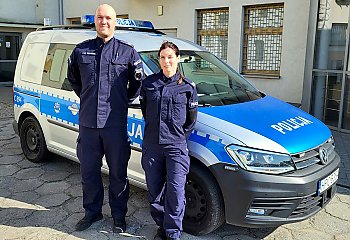 Zasłabł za kierownicą na S10! Policjanci wracali ze szkolenia i uratowali mu życie!